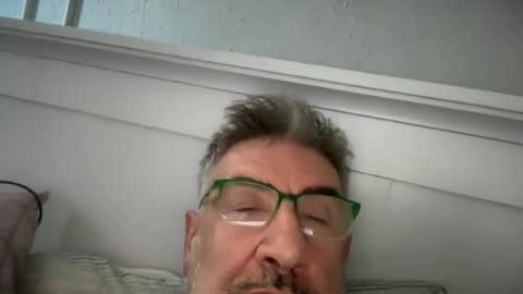 Snapshot of champsex305610 chatting on June 28, 5:02 am champsex305610 online show from June 28, 5:02 am