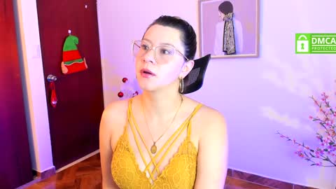 Snapshot of chanell_taylor_ chatting on December 28, 9:20 am chanell online show from December 28, 9:20 am