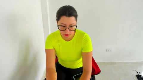 chanell online show from April 13, 11:37 am