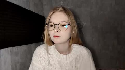 Lia online show from December 22, 7:16 am