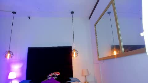 chanellejohnson_ online show from February 7, 10:20 pm