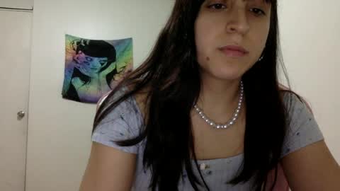 Snapshot of chanelsexyy chatting on June 18, 1:28 am Viviana 3 online show from June 18, 1:28 am