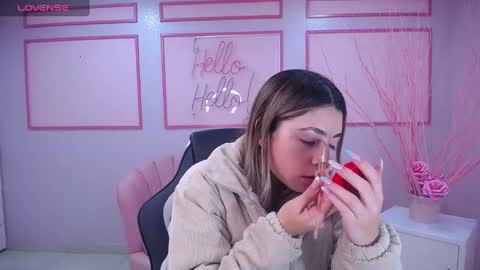 Snapshot of channel_blonde_a chatting on January 30, 4:24 pm channel_blonde_a online show from January 30, 4:24 pm