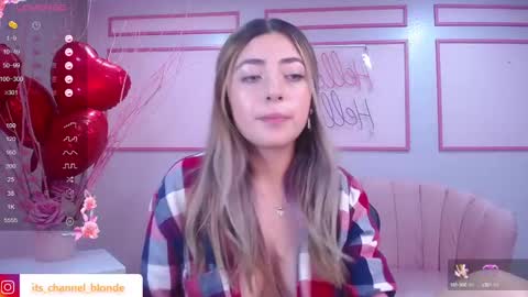 Snapshot of channel_blonde_a chatting on February 12, 7:35 pm channel_blonde_a online show from February 12, 7:35 pm