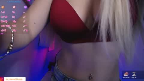 Snapshot of channel_blonde_a chatting on May 27, 11:02 pm channel_blonde_a online show from May 27, 11:02 pm