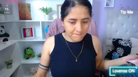 Snapshot of chantal_adams0 chatting on June 19, 1:37 pm chantal online show from June 19, 1:37 pm