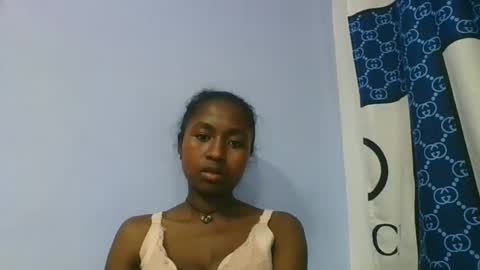 chantale483461 online show from March 5, 6:48 pm