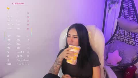 Chantall online show from November 26, 5:08 am