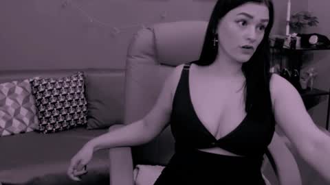 The Queen online show from December 15, 2:16 pm