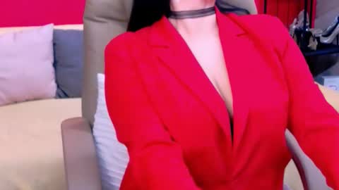 The Queen online show from October 11, 3:10 pm