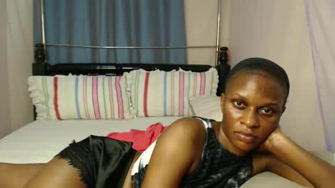 Snapshot of chantelsamz2 chatting on February 23, 1:57 am Chantel online show from February 23, 1:57 am