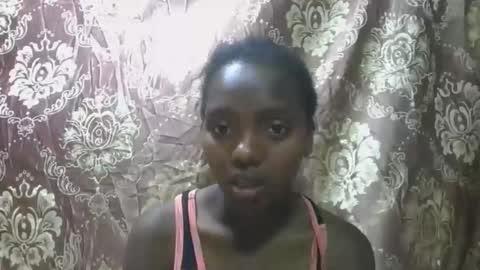 Snapshot of chanteuse655720 chatting on April 16, 2:51 pm chanteuse655720 online show from April 16, 2:51 pm