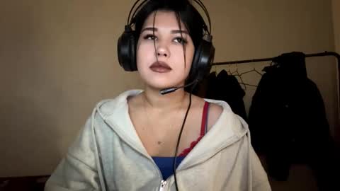 Lola online show from December 5, 7:39 am