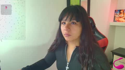 Snapshot of charis_21 chatting on September 20, 3:51 am charis 2 online show from September 20, 3:51 am