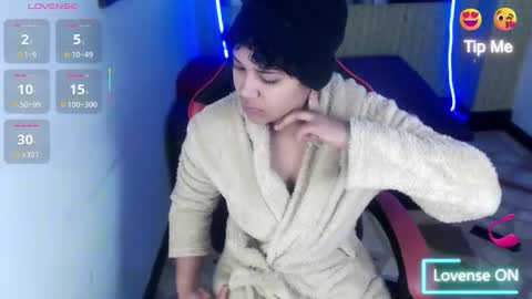 charis_bellota online show from September 18, 6:26 am