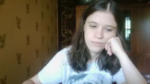 Snapshot of charisscranton chatting on June 24, 10:25 am Lina online show from June 24, 10:25 am