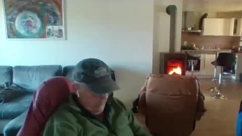 charles6064 online show from December 26, 10:05 am