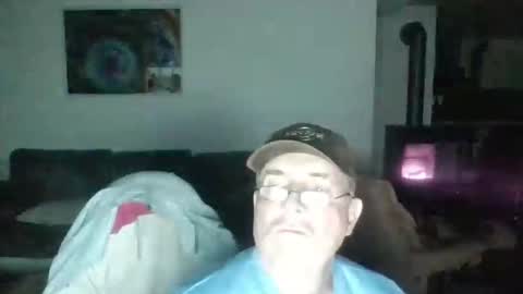 charles6064 online show from December 19, 1:23 am