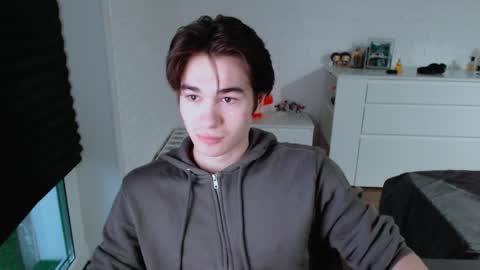 charleshanson69 online show from October 18, 12:39 pm