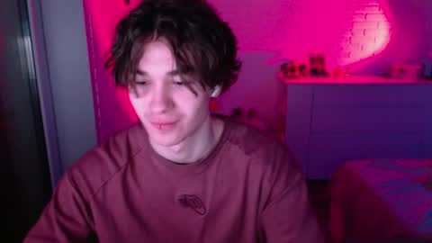 charleshanson69 online show from April 21, 6:44 pm