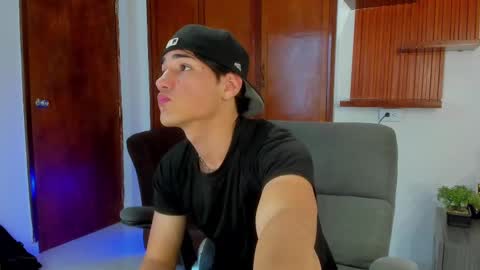 charley_morgan online show from February 7, 7:06 pm