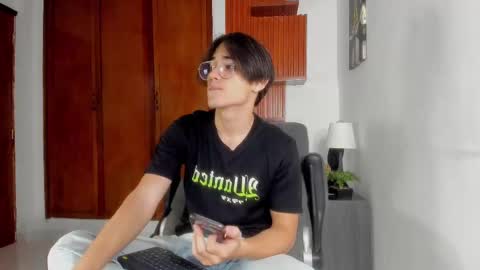 charley_morgan online show from March 3, 6:33 pm