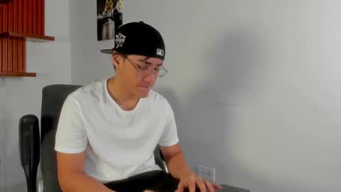 charley_morgan online show from March 6, 6:37 pm