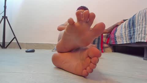 Snapshot of charlieerusso chatting on December 4, 5:05 am Charles Russo online show from December 4, 5:05 am