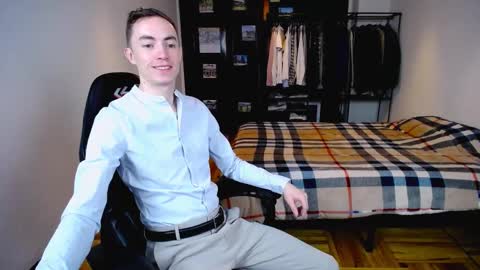 carlos reyes online show from March 11, 8:41 am