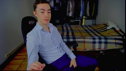 carlos reyes online show from January 13, 8:30 am