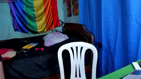 Charlie online show from December 15, 1:32 am