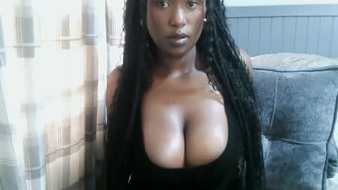 Snapshot of charllette chatting on June 16, 8:17 am charllette online show from June 16, 8:17 am