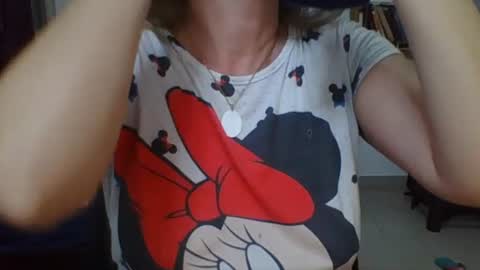 charlott online show from June 17, 1:52 am