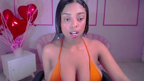 Snapshot of charlote_fun_a chatting on February 17, 10:51 am Charlote online show from February 17, 10:51 am
