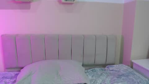 charlothe_dumont online show from June 19, 4:55 pm