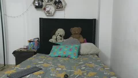 charlotte_027 online show from January 28, 6:38 am