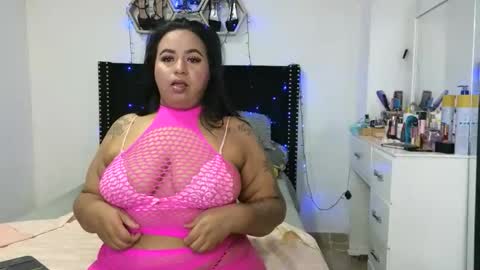 charlotte_027 online show from January 18, 3:32 am