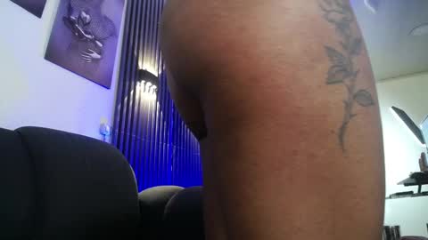 Charlotte  online show from December 18, 1:06 pm