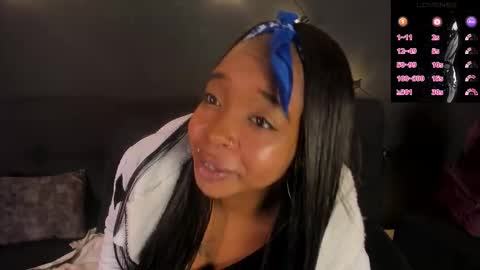 Snapshot of charlotte_brown_1 chatting on September 11, 1:00 pm CHARLOTTE BROWN online show from September 11, 1:00 pm