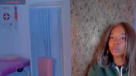  CHARLOTTE BROWN  online show from November 10, 11:53 am