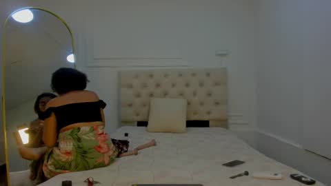 charlottte y dante online show from March 23, 3:43 am