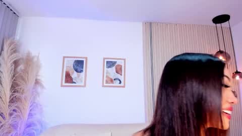 Snapshot of charlotte_es chatting on February 7, 7:39 pm Charlotte online show from February 7, 7:39 pm