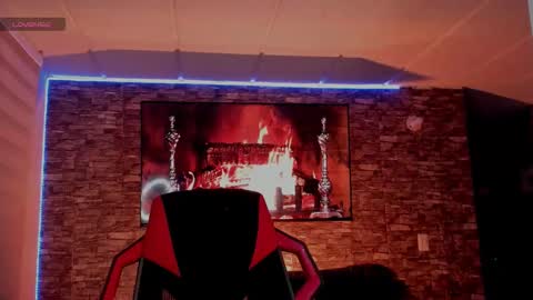 Charlotte  online show from December 3, 11:58 pm