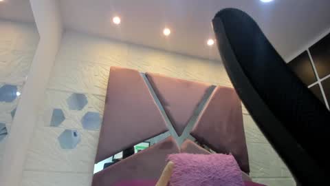 Charlotte Icee online show from December 28, 4:09 pm