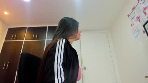 Charlotte Icee online show from December 31, 3:42 pm