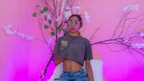 CHARLOTTE online show from March 17, 11:57 am