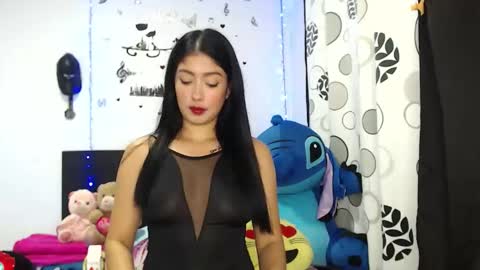 Snapshot of charlotte_luna95 chatting on February 3, 2:53 am Charlotte luna95 online show from February 3, 2:53 am