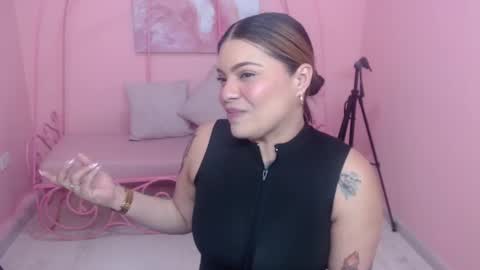 Snapshot of charlotte_monroe_ chatting on October 23, 6:39 pm charlotte_monroe_ online show from October 23, 6:39 pm