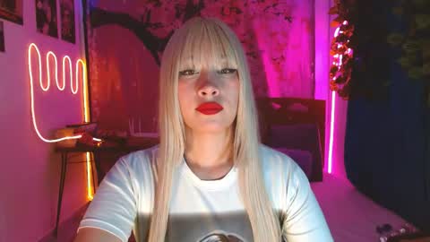 Snapshot of charlotte_morh_ chatting on May 20, 1:23 am charlotte_morh_ online show from May 20, 1:23 am