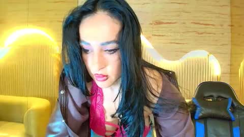 Charlotte  online show from January 14, 2:50 am